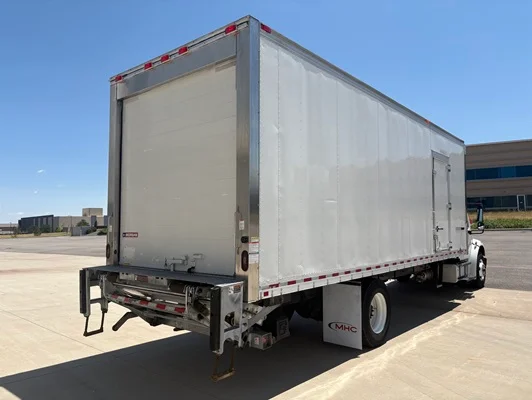 2019 Freightliner M2 106 in Englewood, CO — photo 9