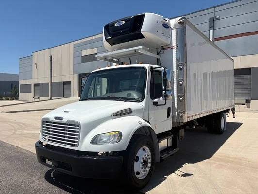 2019 Freightliner M2 106 in Englewood, CO — photo 2