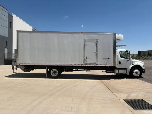 2019 Freightliner M2 106 in Englewood, CO — photo 7