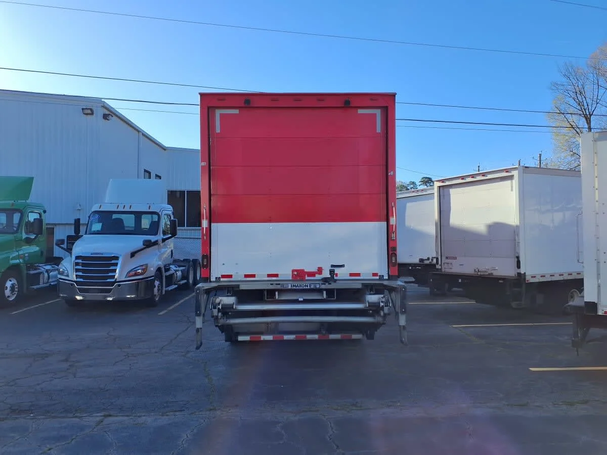 2019 Freightliner M2 106 in Doraville, GA — photo 5