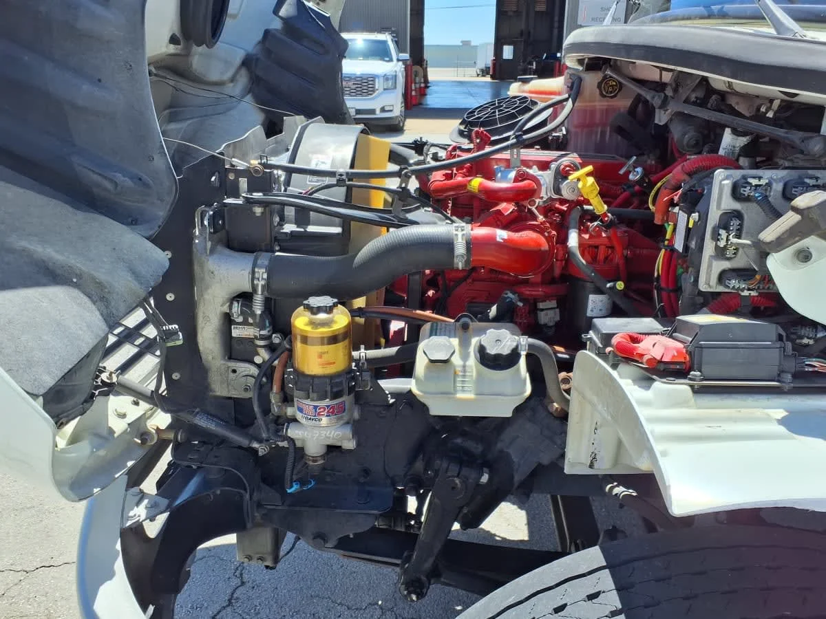 2018 Freightliner M2 106 - image 9