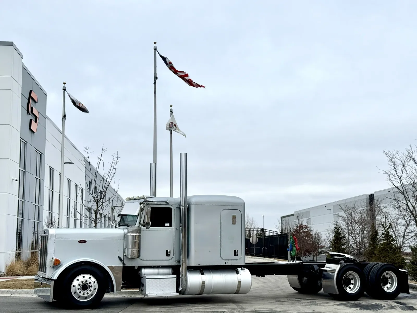 2007 Peterbilt 379 in New Lenox, IL