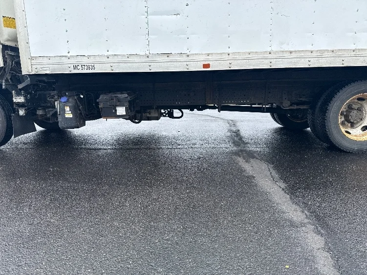 2021 Isuzu NQR in West Babylon, NY — photo 5
