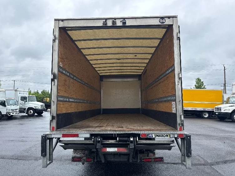 2021 Isuzu NQR in West Babylon, NY — photo 8