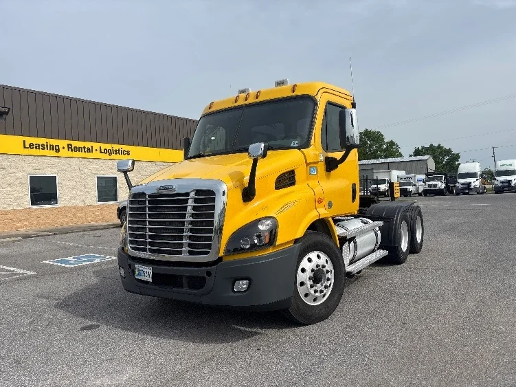 2019 Freightliner Cascadia in Hammond, LA — photo 3