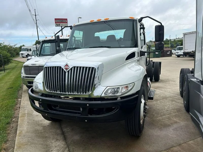 2020 International MV in Walton, KY — photo 17