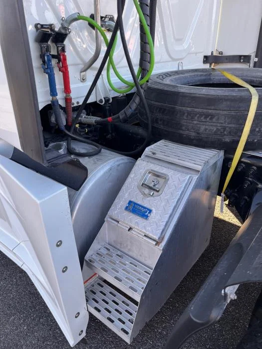 2020 Freightliner Cascadia - image 26