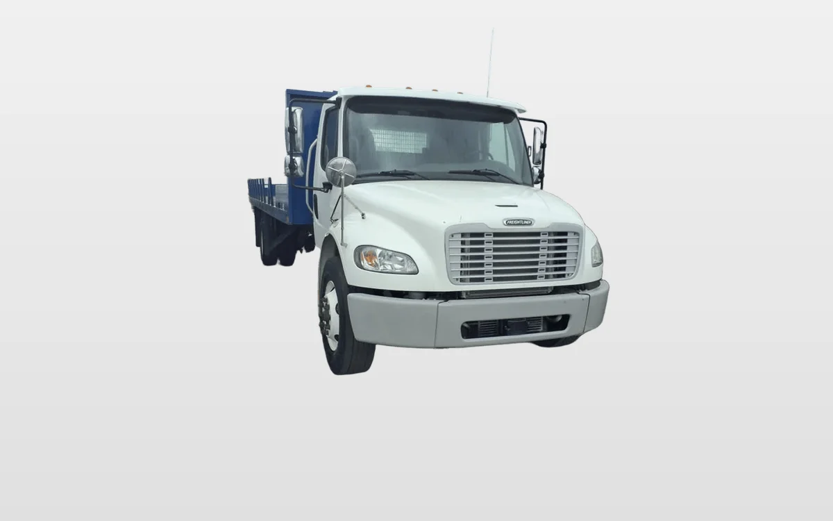 2016 Freightliner M2 106 - image 1