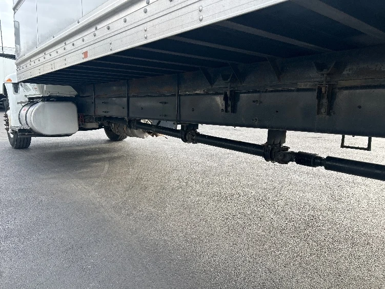 2022 International MV - image 5