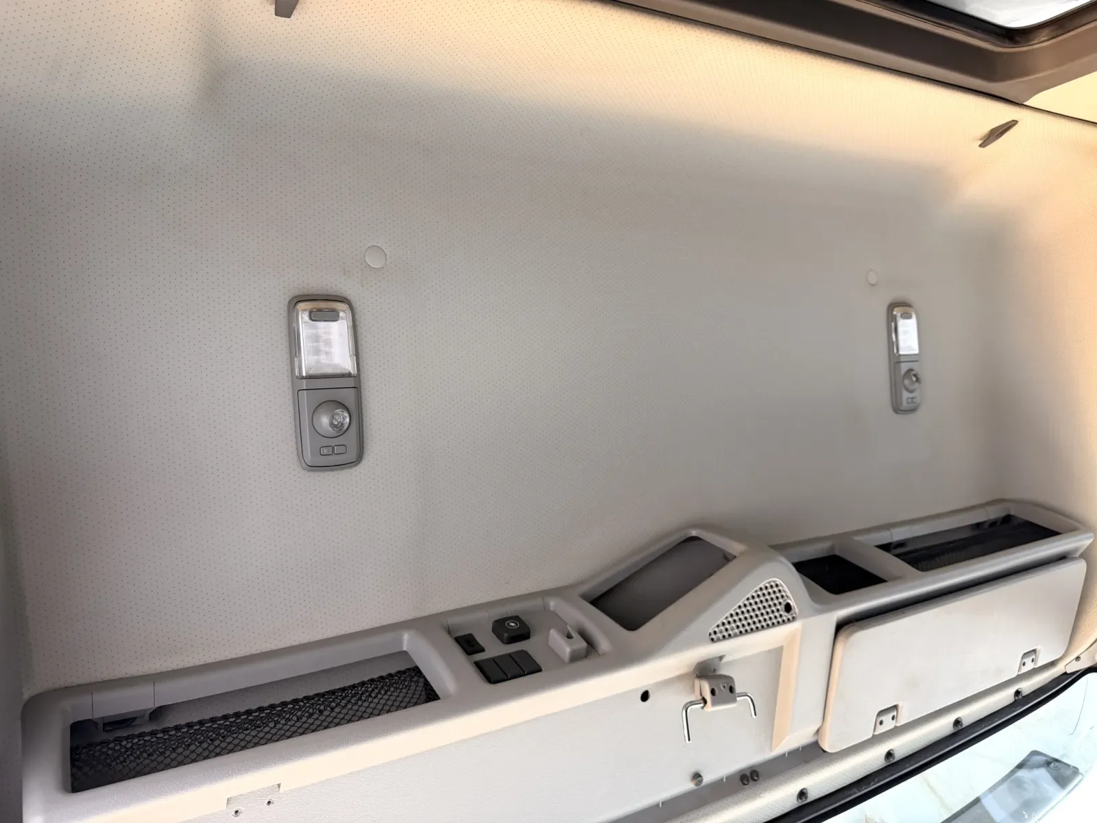 2022 Volvo VHD 300 in Greer, SC — photo 22