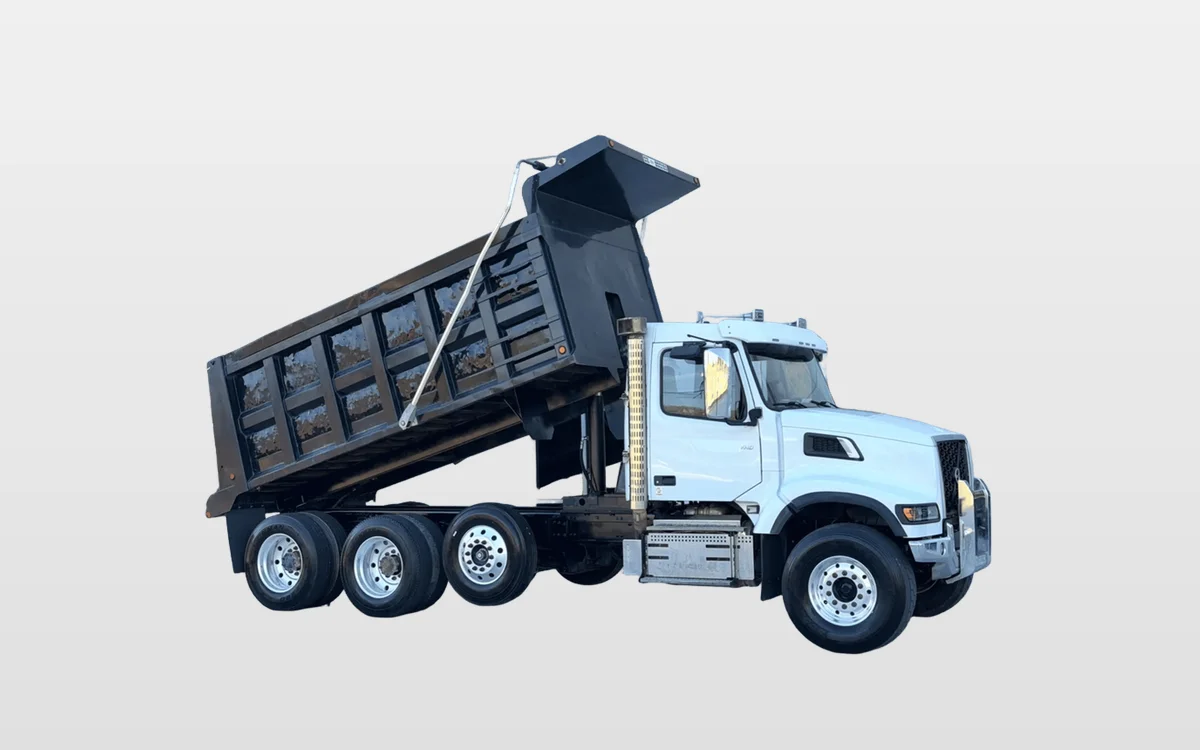 2022 Volvo VHD 300 - image 1