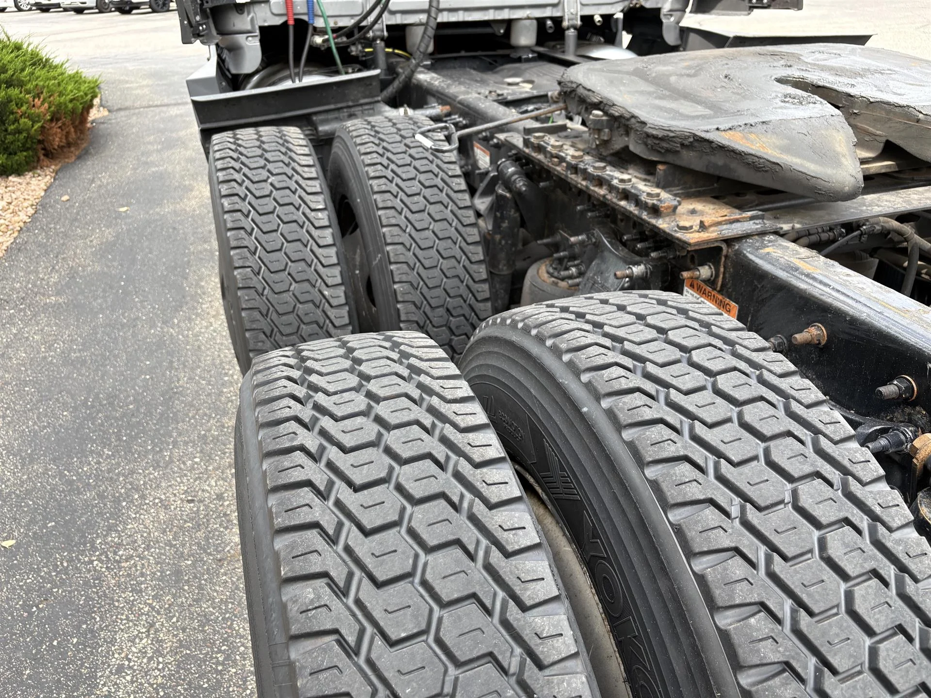 2022 Freightliner Cascadia in Inver Grove Heights, MN — photo 11