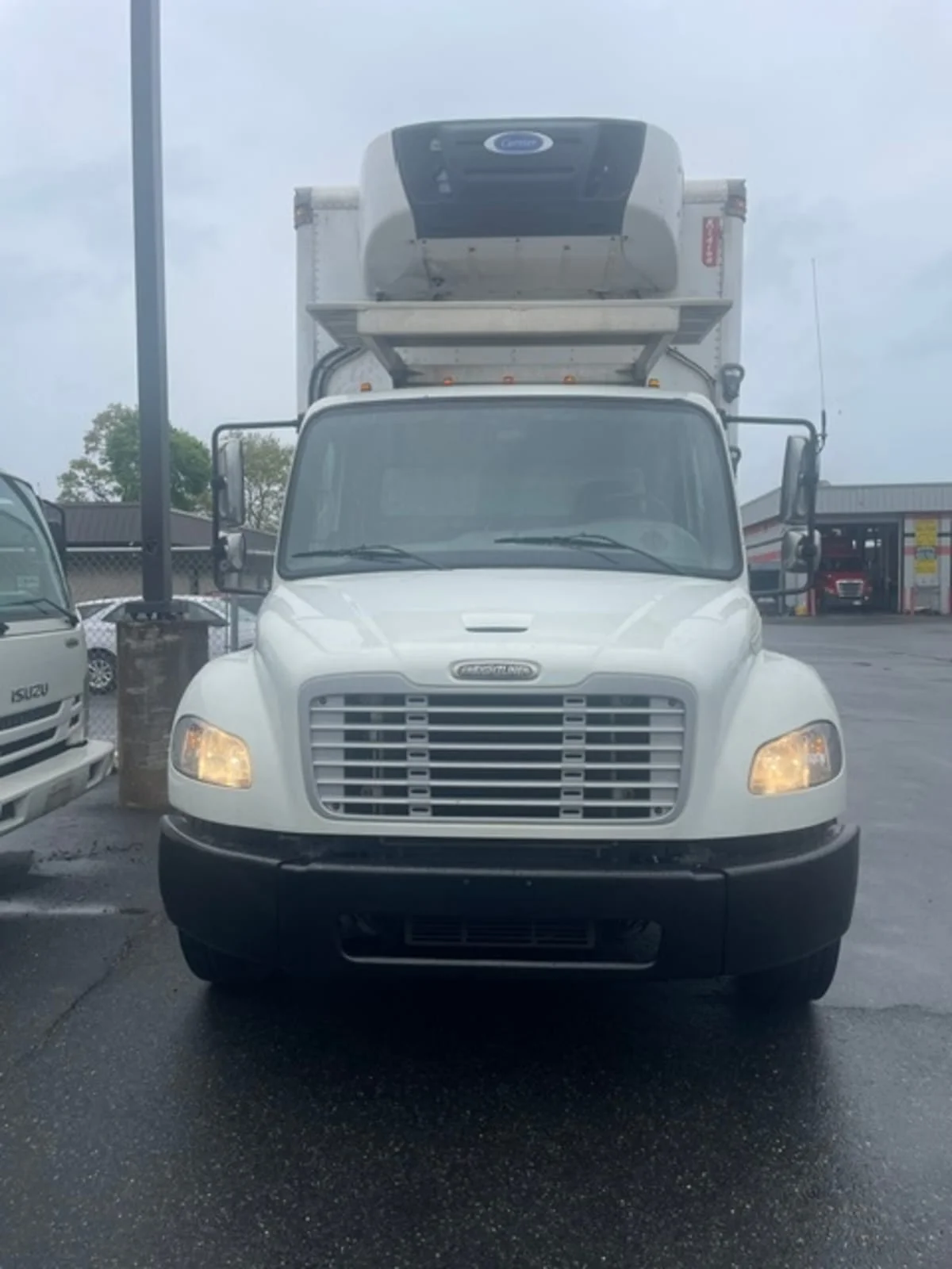 2020 Freightliner M2 106 in Farmingdale, NY — photo 2
