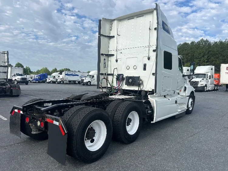 2020 International LT in Greensboro, NC — photo 7