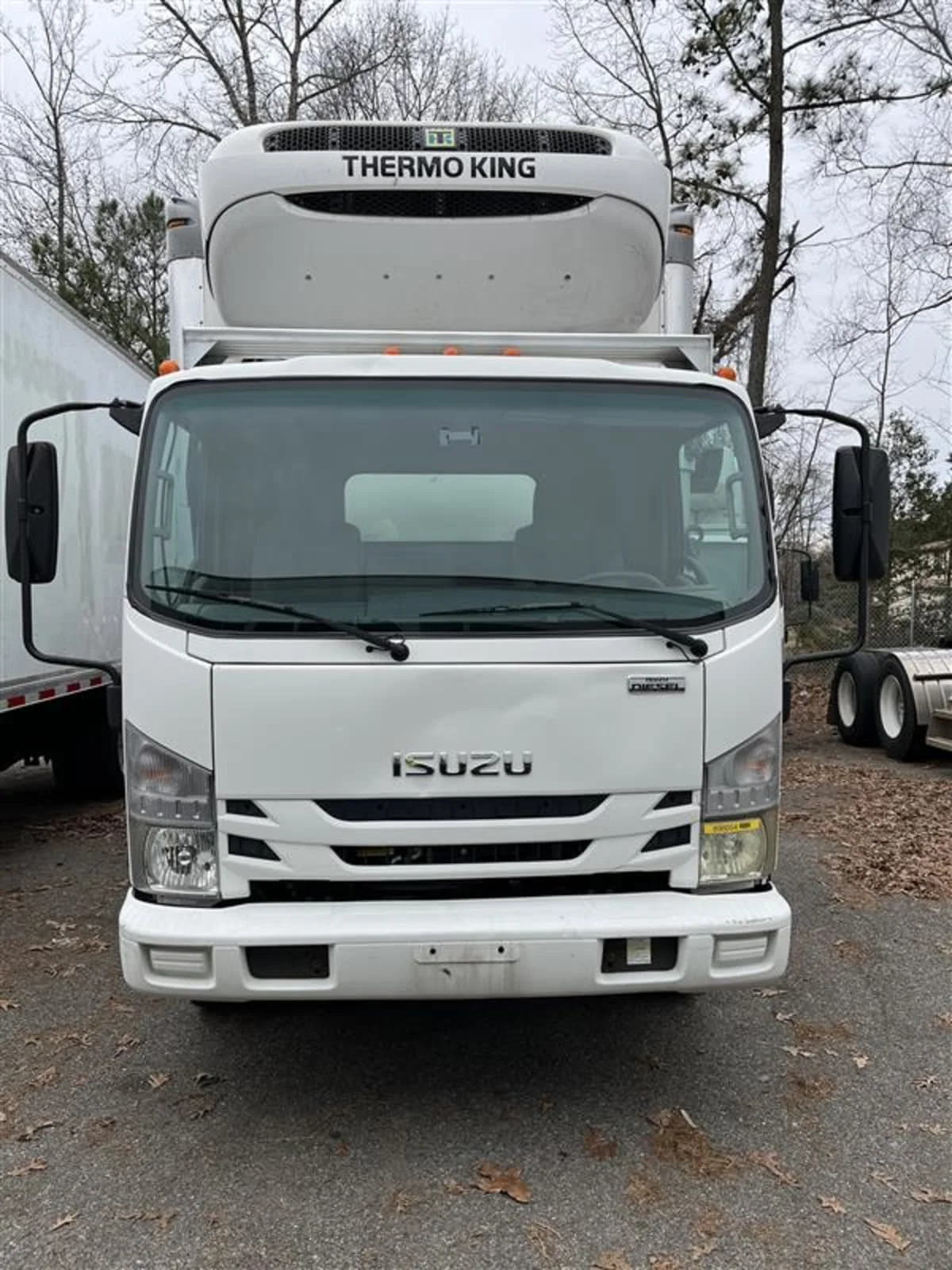 2019 Isuzu NRR - image 2