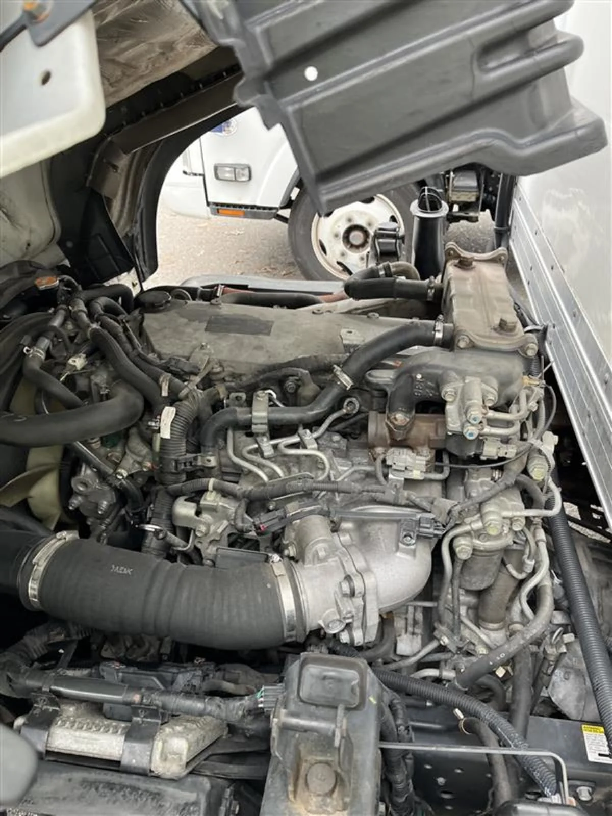 2019 Isuzu NRR in Ashland, VA — photo 10