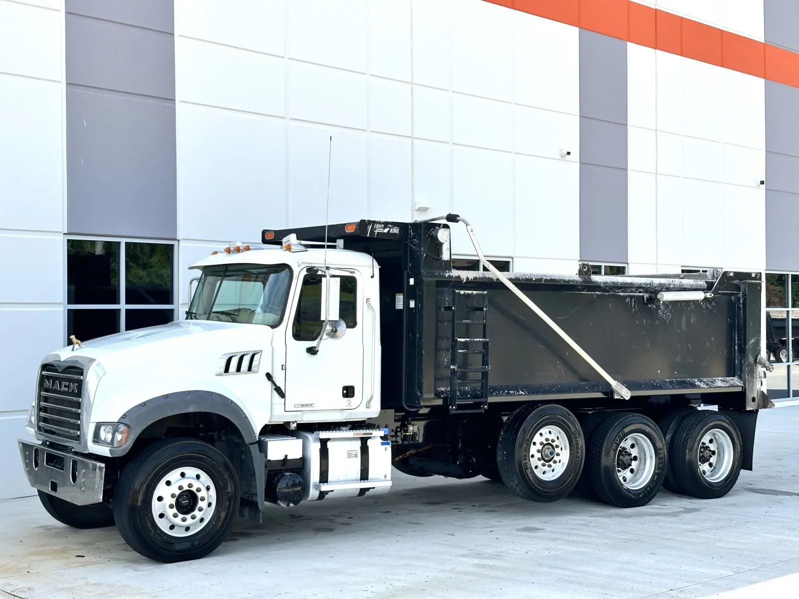 2023 Mack Granite in Greer, SC — photo 3