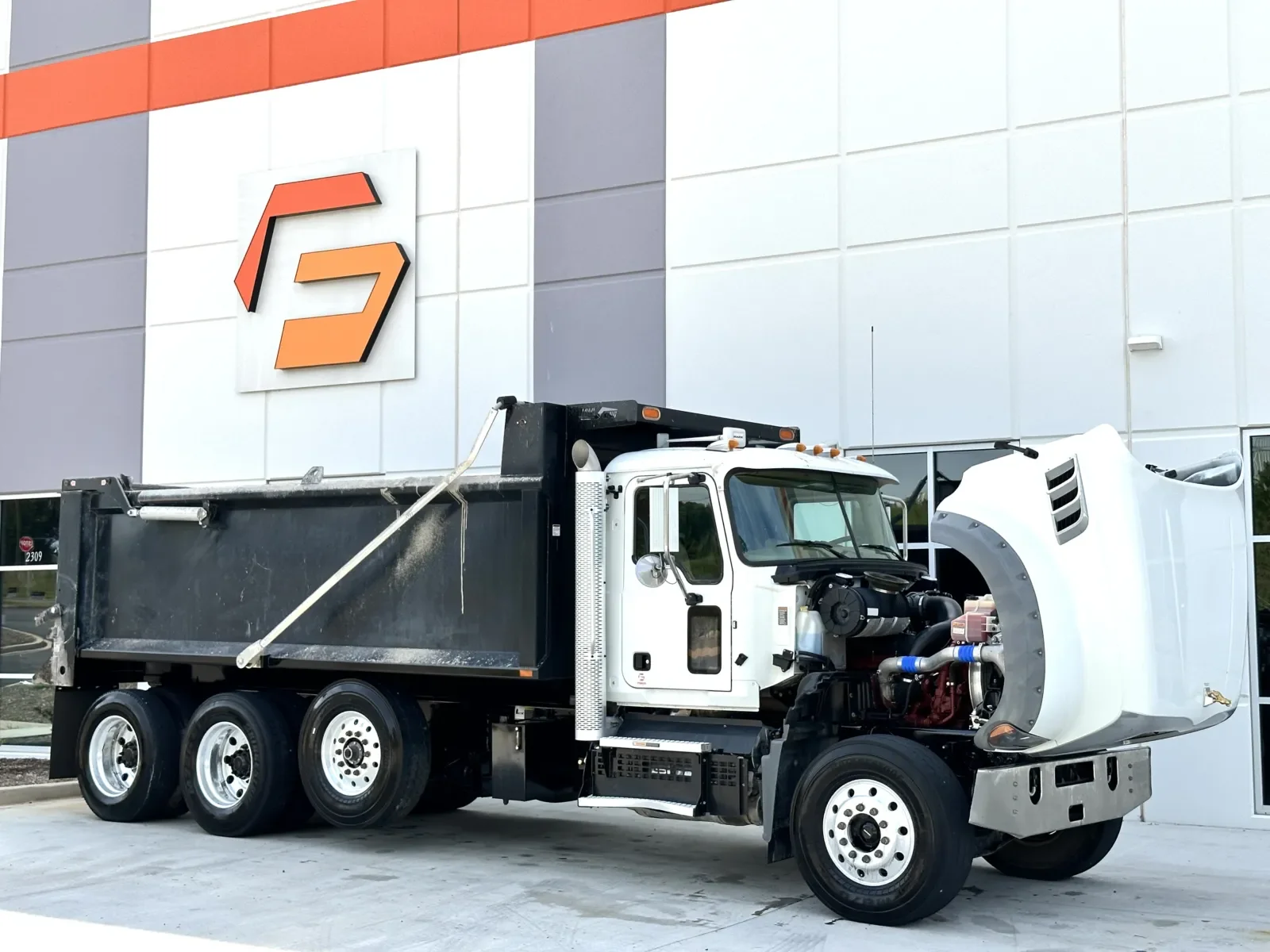 2023 Mack Granite in Greer, SC — photo 10