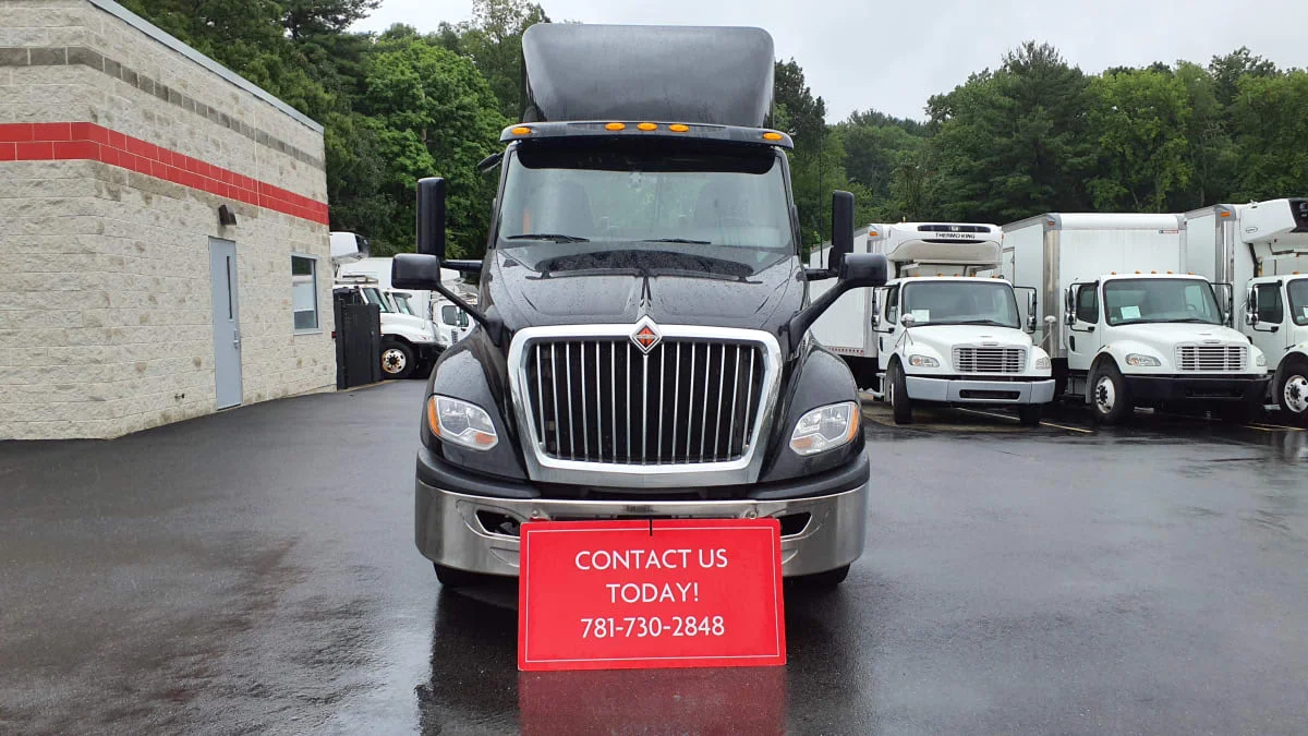 2020 International LT in Norwood, MA — photo 2