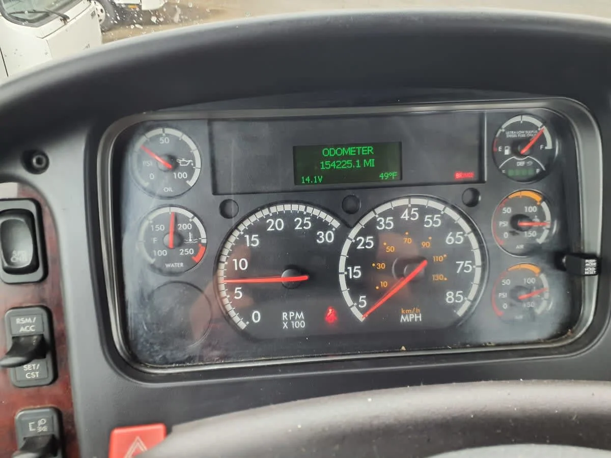 2020 Freightliner M2 106 - image 10