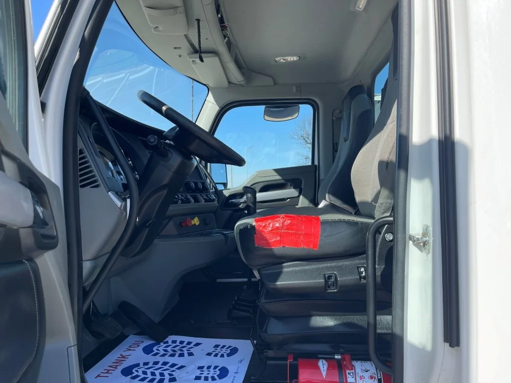 2020 Kenworth T880 - image 10
