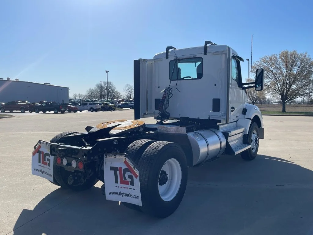 2020 Kenworth T880 - image 5