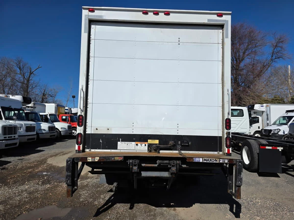 2019 Isuzu NPR - image 5