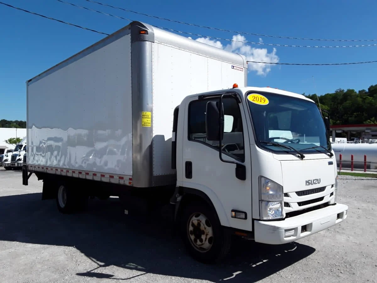 2019 Isuzu NQR in Pittsburgh, PA — photo 3