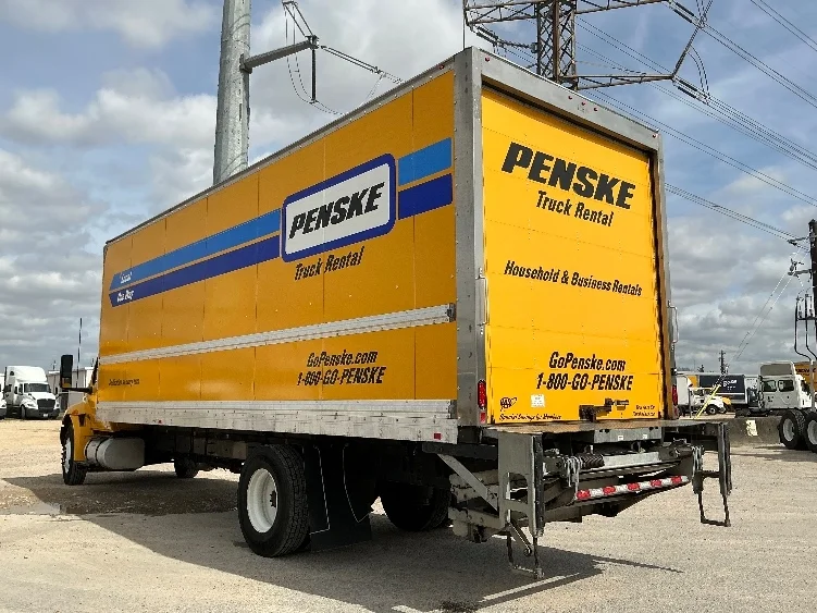 2022 International MV - image 6