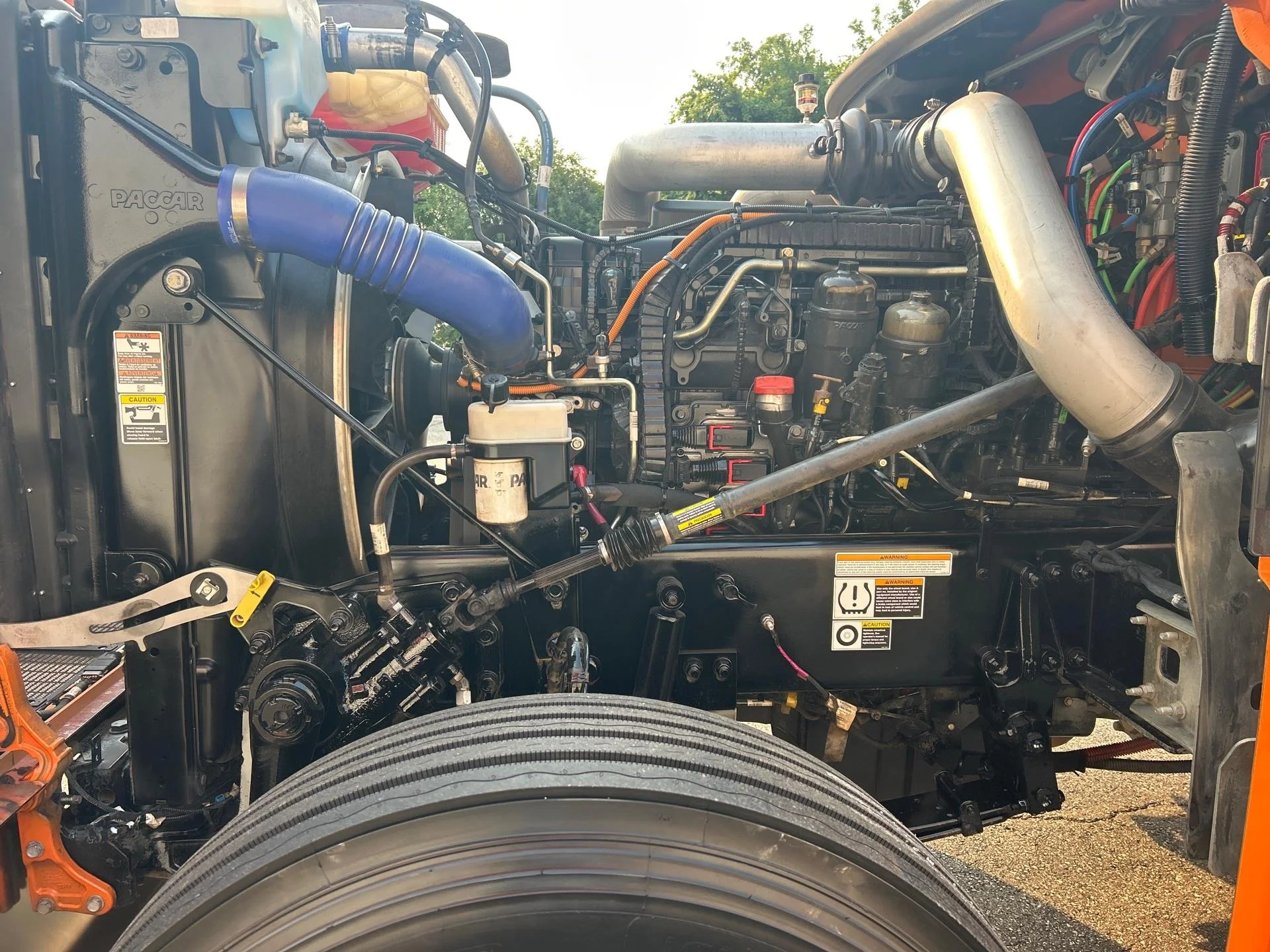 2025 Peterbilt 589 in Etna, OH — photo 10