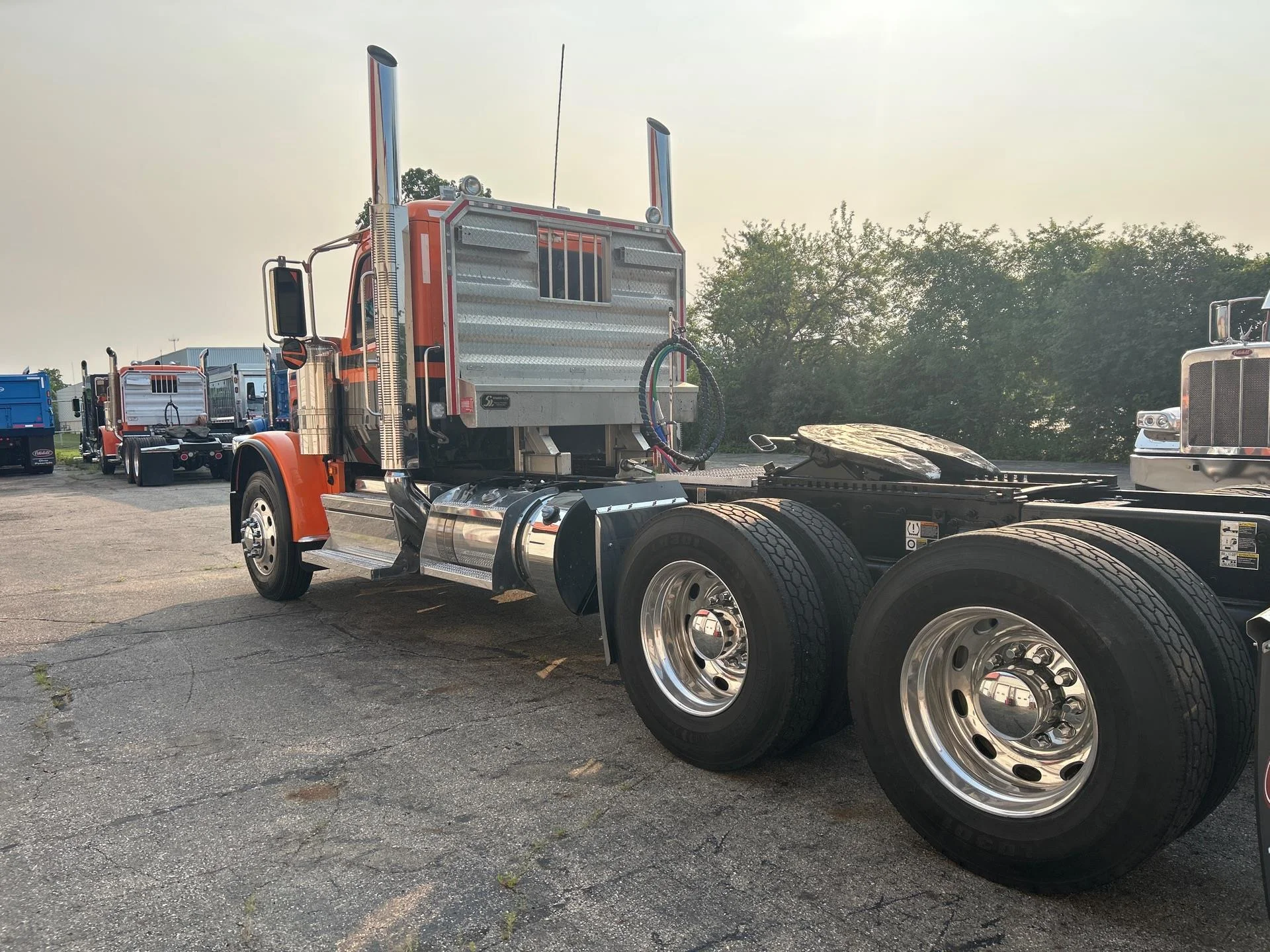 2025 Peterbilt 589 in Etna, OH — photo 7
