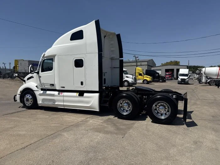 2023 Peterbilt 579 — photo 43