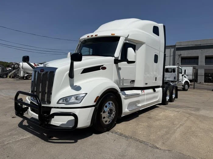 2023 Peterbilt 579 — photo 23