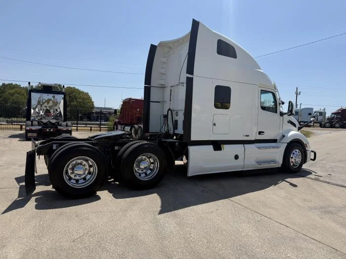 2023 Peterbilt 579 — photo 35
