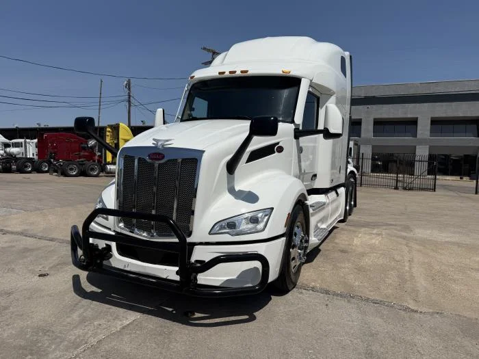 2023 Peterbilt 579 — photo 25