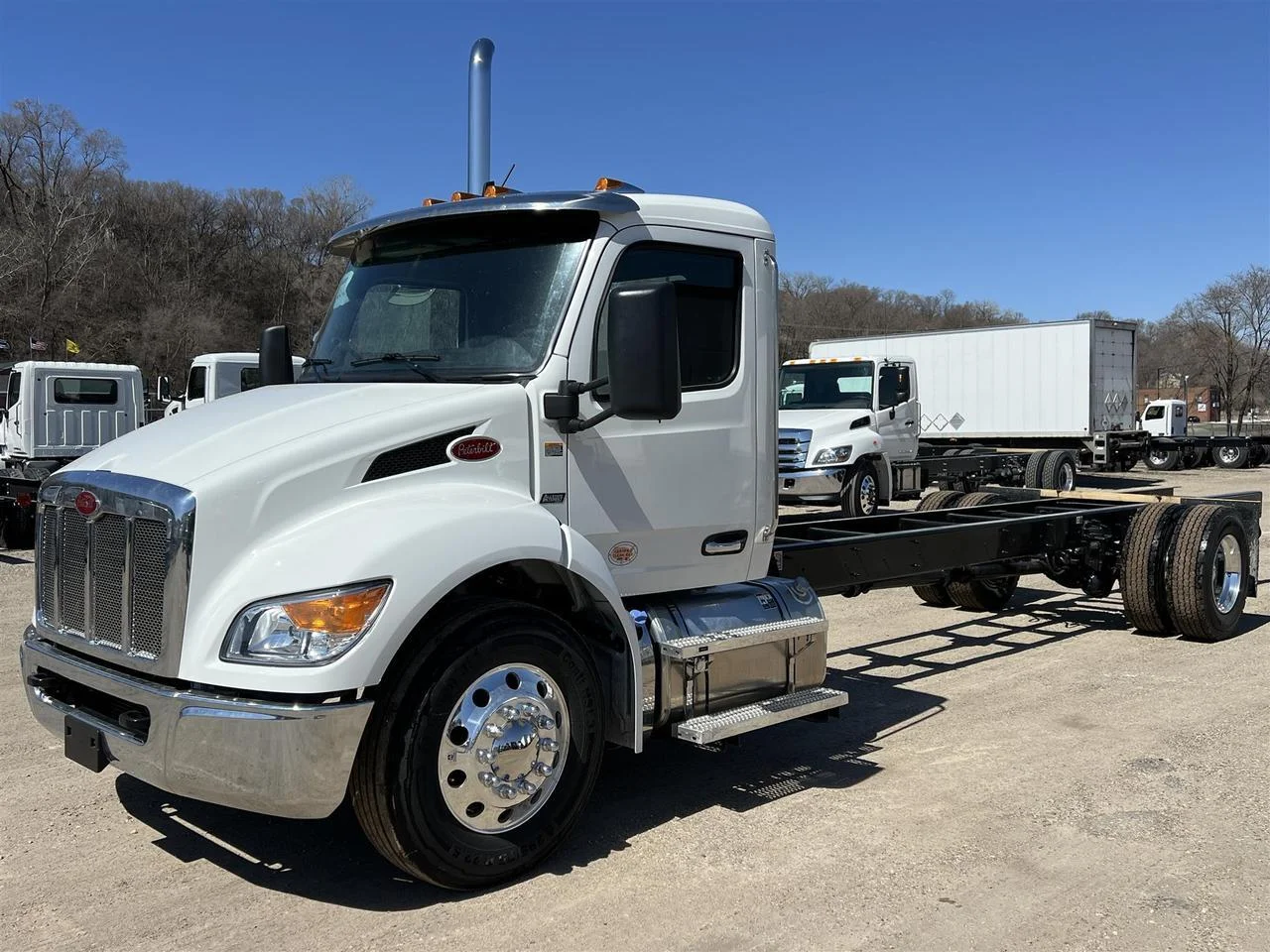 2026 Peterbilt 536 in South St. Paul, MN — photo 11