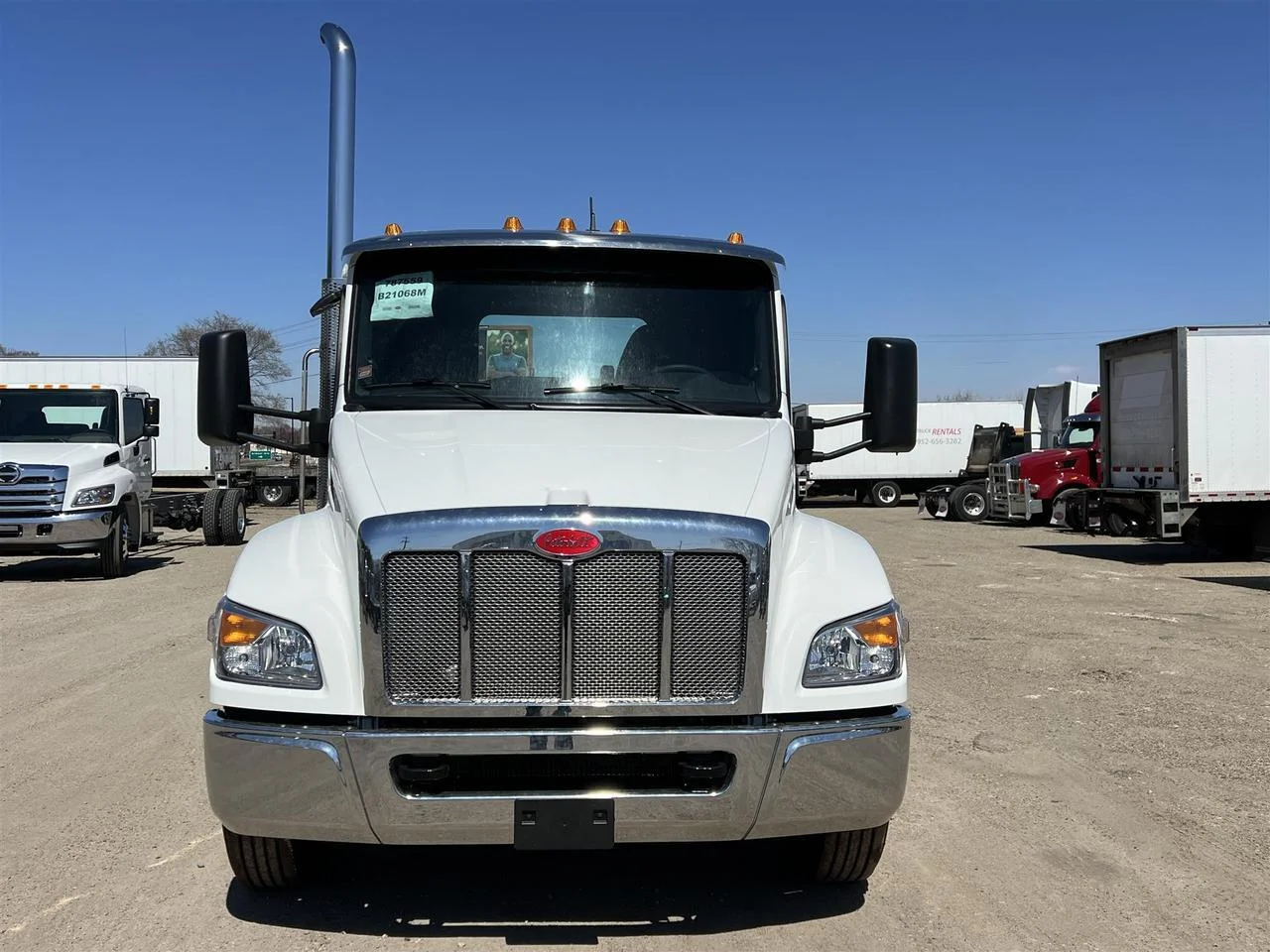 2026 Peterbilt 536 in South St. Paul, MN — photo 5