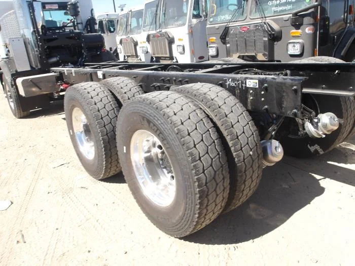 2025 Peterbilt 520 in Albuquerque, NM — photo 9