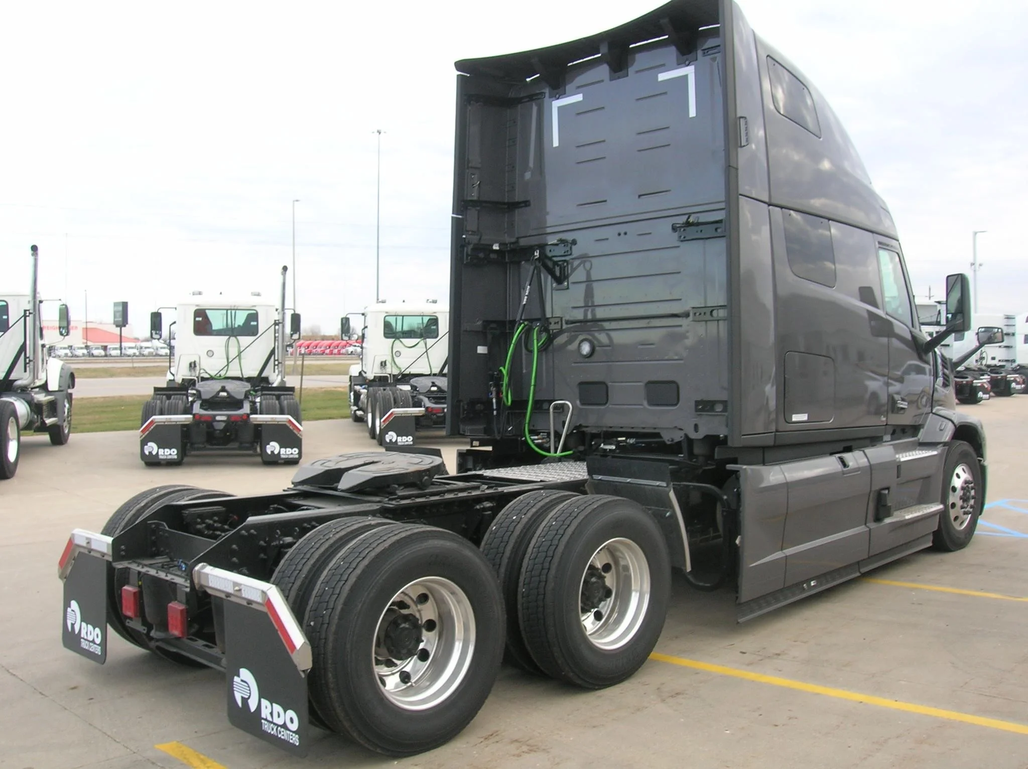 2026 Mack Pioneer — photo 5