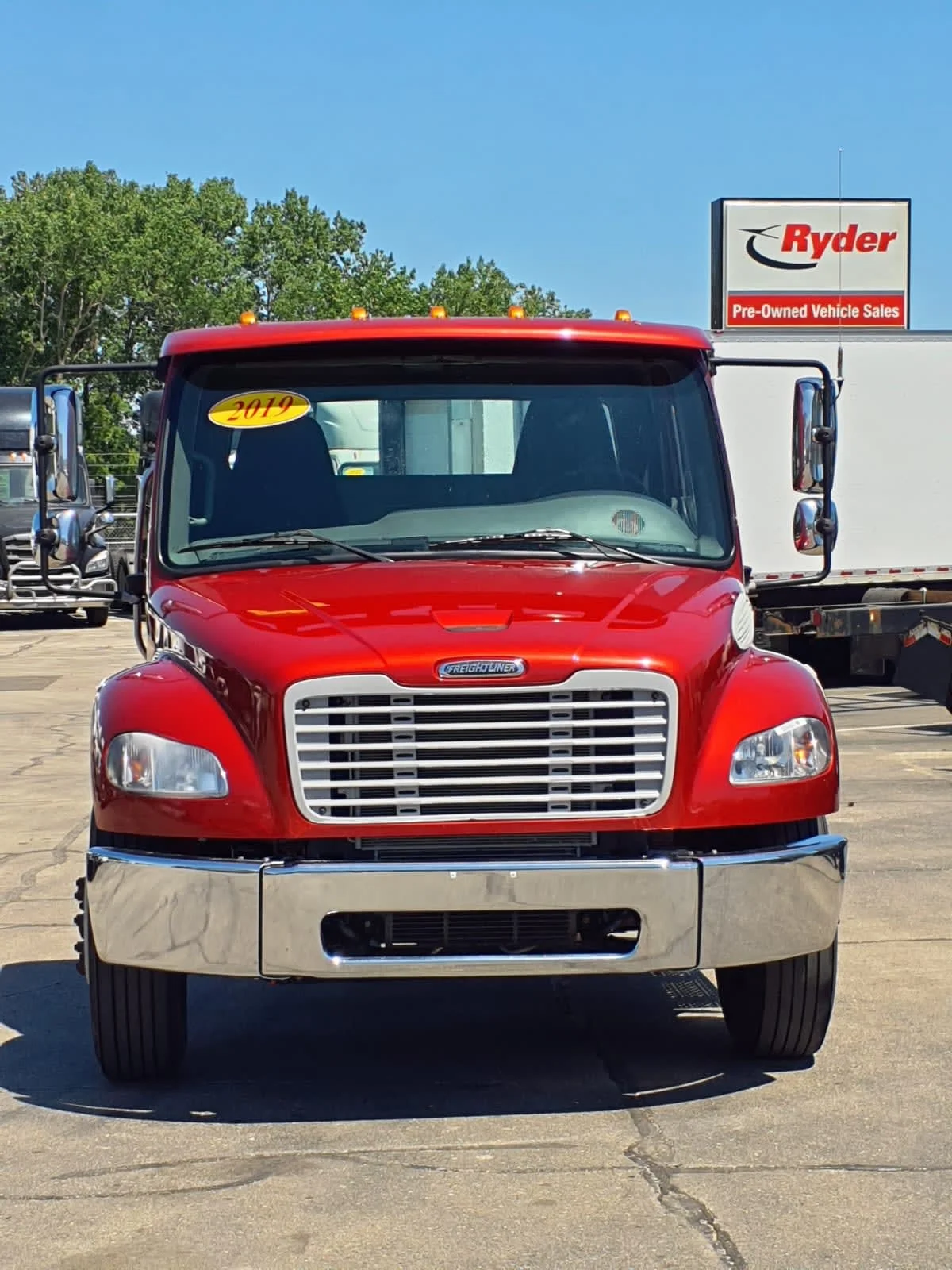 2019 Freightliner M2 106 in Oak Creek, WI — photo 2