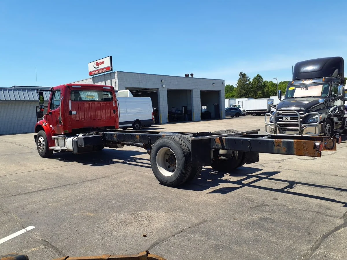 2019 Freightliner M2 106 in Oak Creek, WI — photo 6