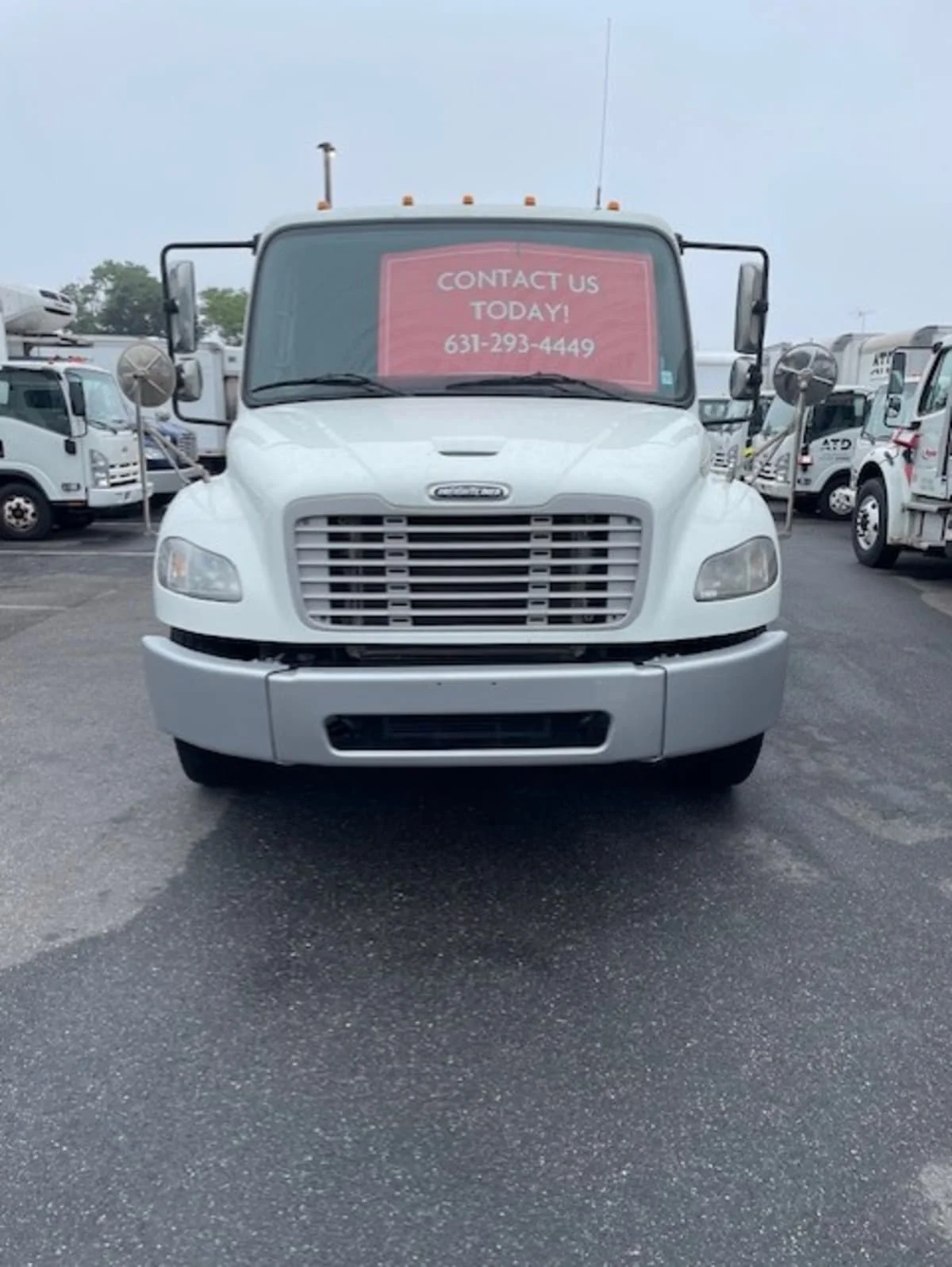 2017 Freightliner M2 106 - image 2