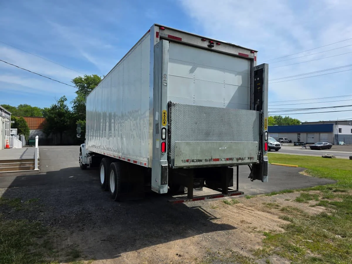 2020 Freightliner M2 106 in Allentown, PA — photo 6