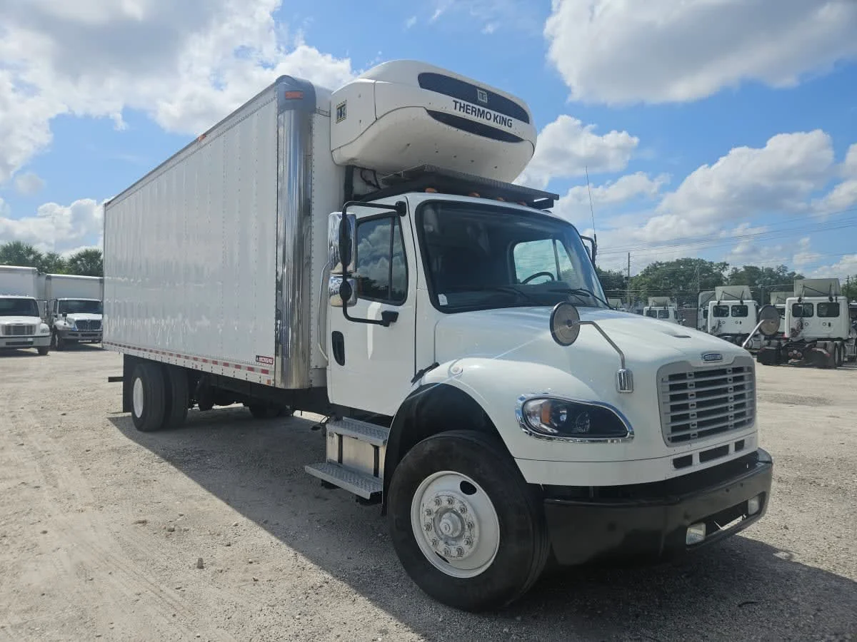 2022 Freightliner M2 106 - image 3