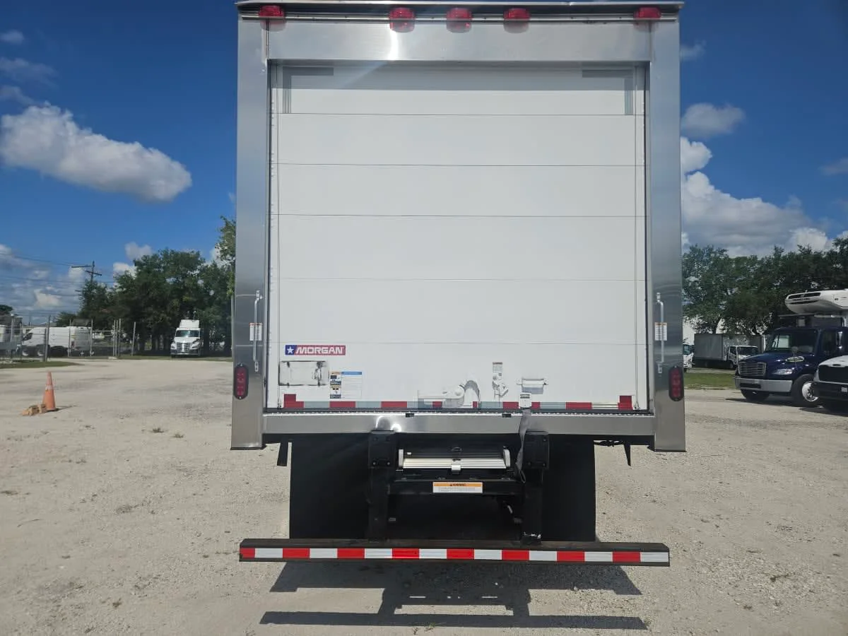 2022 Freightliner M2 106 - image 5