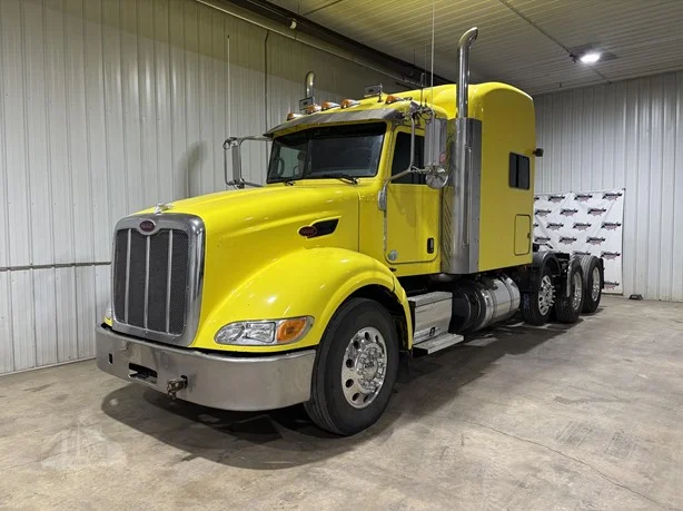 2013 Peterbilt in Hartford, SD