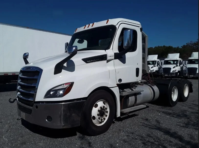 2019 Freightliner Cascadia in Appleton, WI