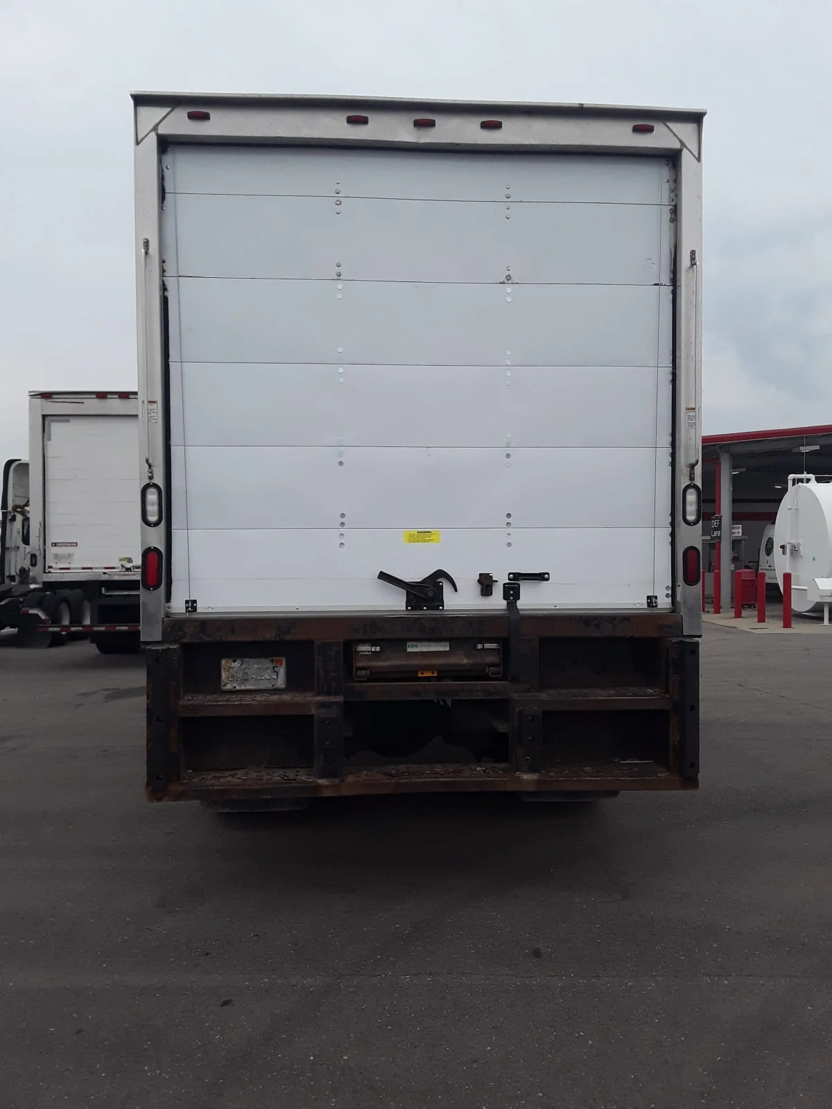 2016 Freightliner M2 106 - image 5