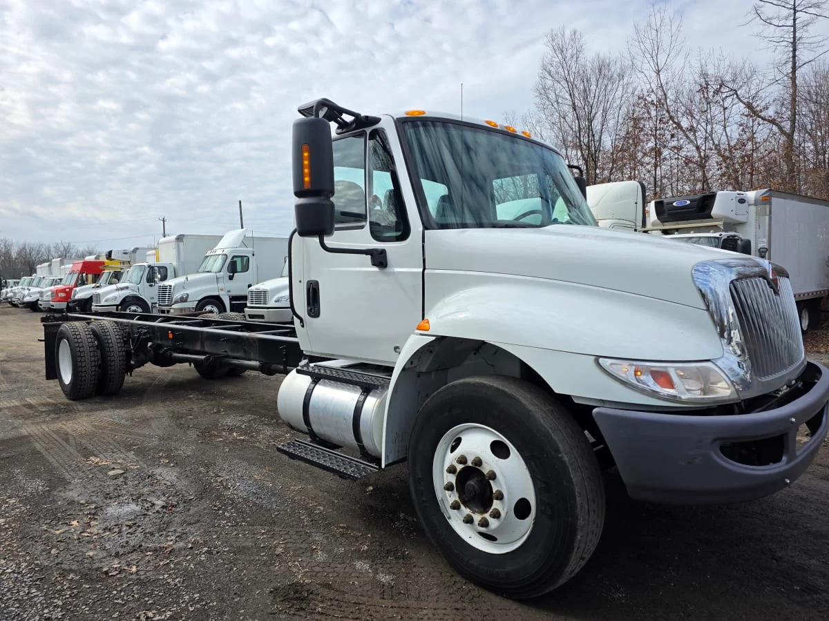 2019 International 4300 in Bensalem, PA — photo 3