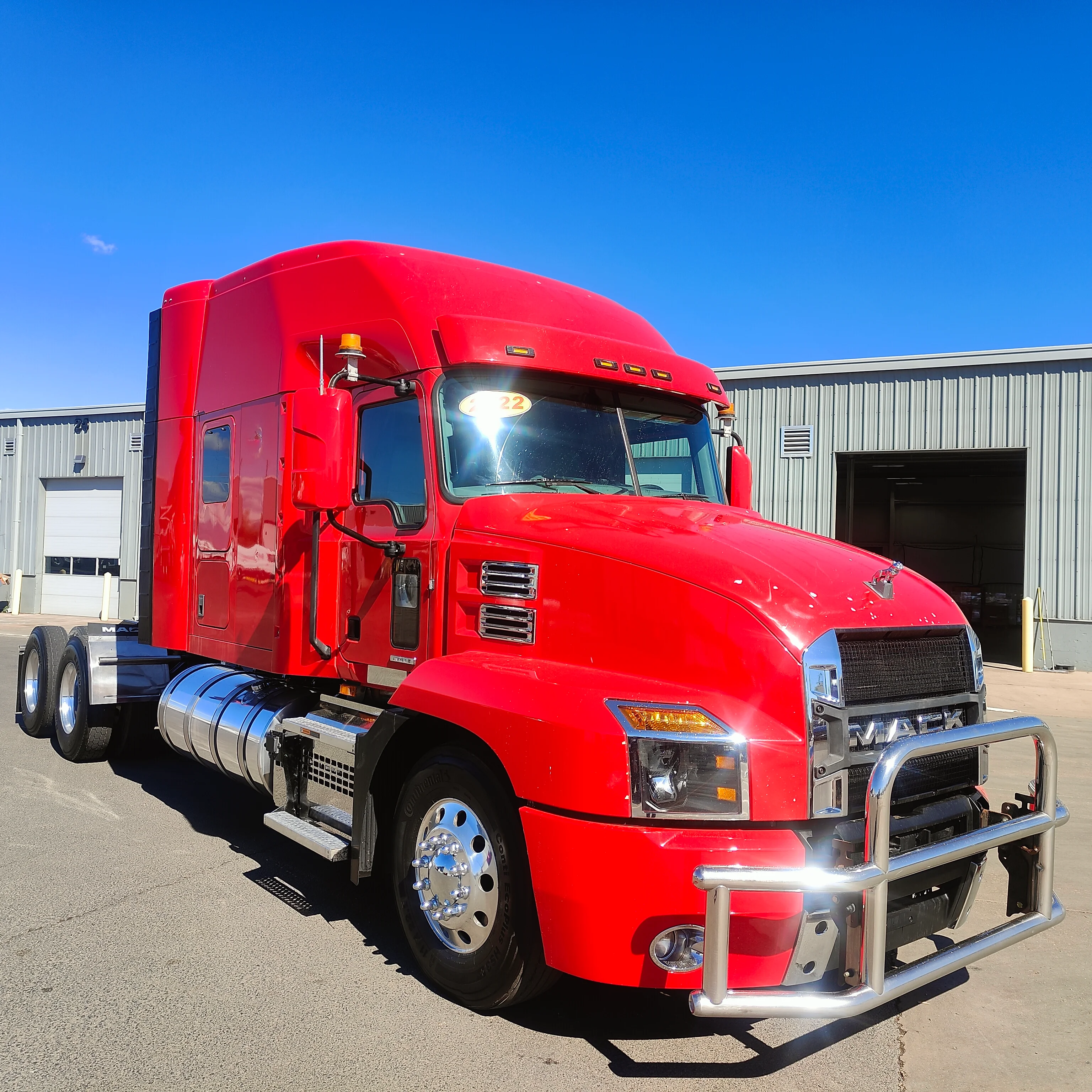 2022 Mack Anthem in Denver, CO — photo 7